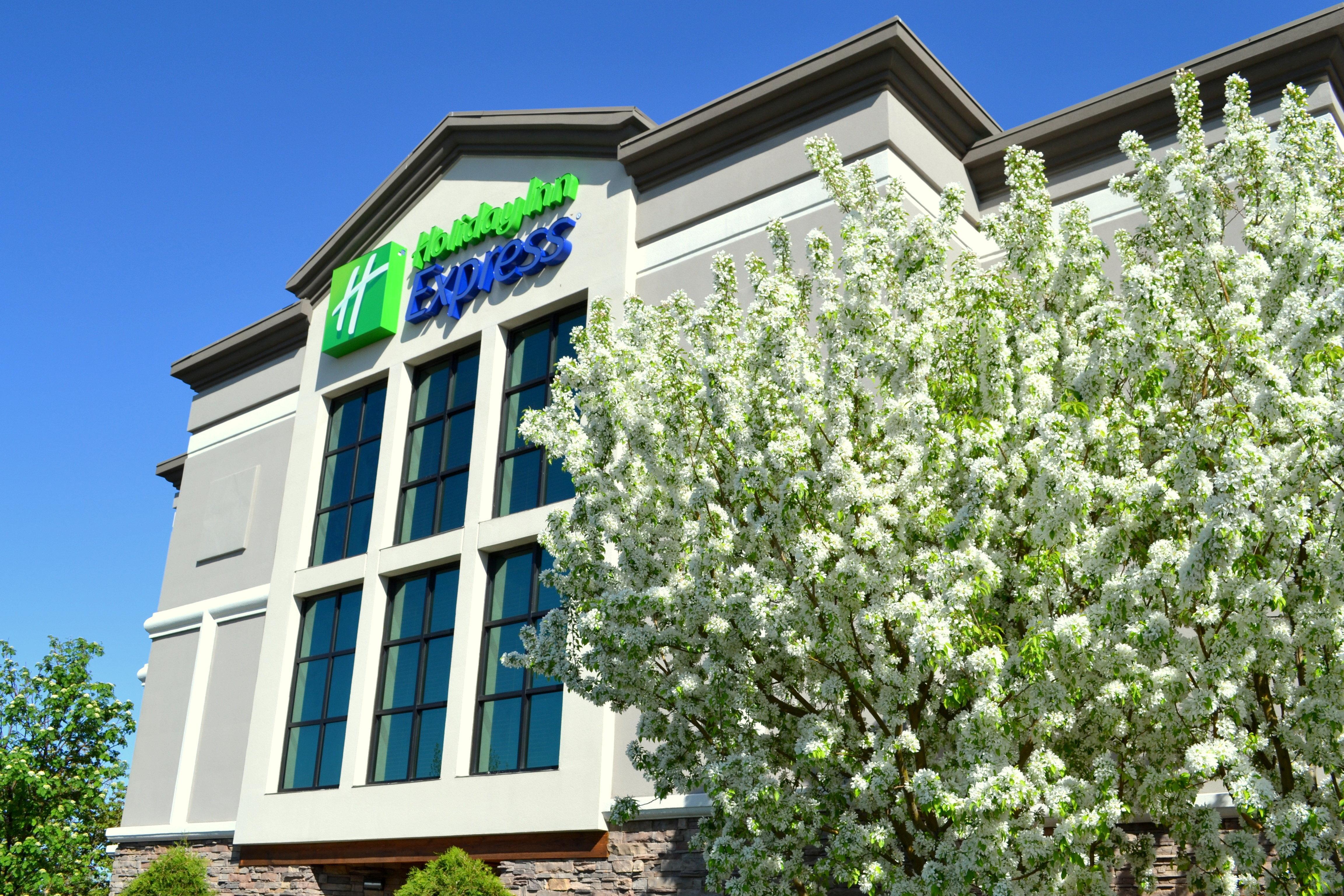 Holiday Inn Express & Suites Bozeman West By Ihg Екстериор снимка